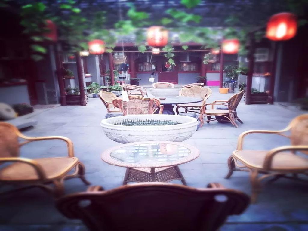 Three Legged Frog Hostel Пекін Екстер'єр фото